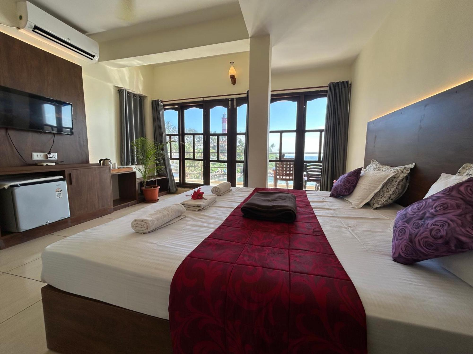 The Ocean Park Beach Resort Kovalam Exteriér fotografie