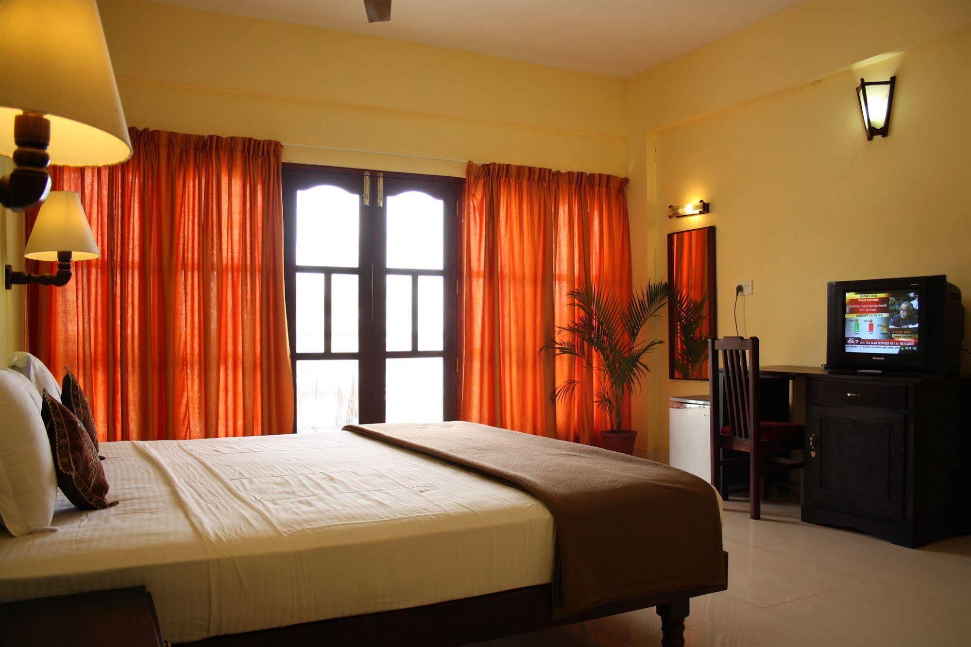 The Ocean Park Beach Resort Kovalam Exteriér fotografie