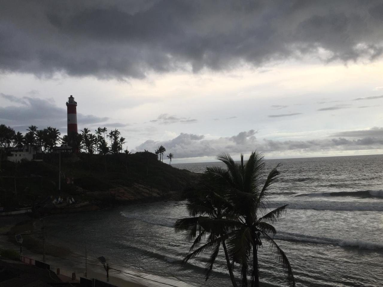 The Ocean Park Beach Resort Kovalam Exteriér fotografie